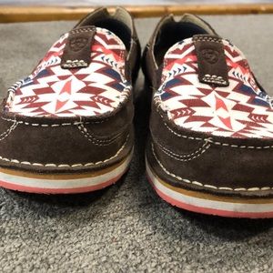 Womens Ariat Cruisers